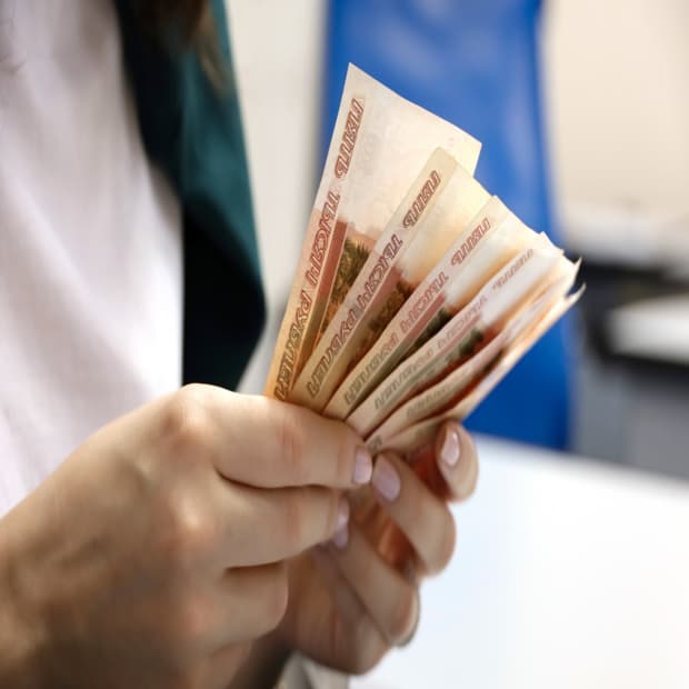 Половина потенциальных заемщиков МФО зарабатывает 50 тысяч рублей и больше
